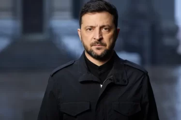 Μασάζ ή κεφαλοκλείδωμα;