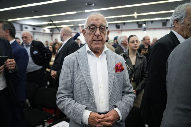 Λιοντάρι ο Νικήτας Καλαμάνης με τη διαρροή αλλά πάπια για τη στημένη εξεταστική