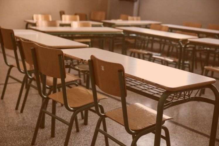 Επείγουσα ανάγκη για δομές έμπρακτης και προσβάσιμης υποστήριξης για εφήβους και όποιον και όποια το έχει ανάγκη