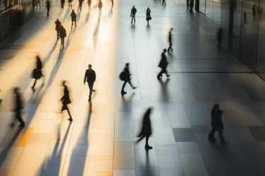Η ιστορική ευθύνη της ανασύνταξης