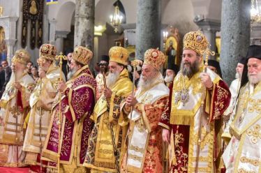 Για τα άμφια χρήμα – για τους εκπαιδευτικούς «α, φεύγουν, κρίμα». Κάτι σαν… 1968- 1971!, του Διονύση Ελευθεράτου