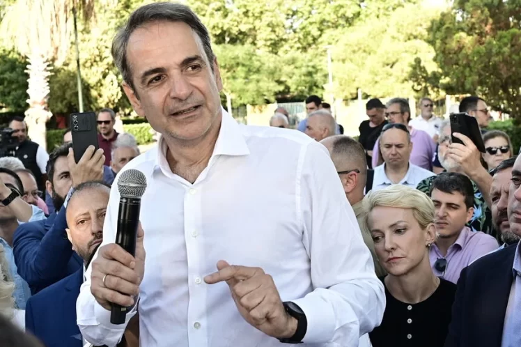 Οι ηθικοί πανικοί ως εργαλείο των καμποτίνων