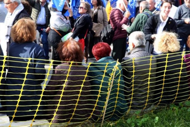Από την κοινωνική ασφάλιση στo νέο σύστημα φτωχοποίησης των συνταξιούχων, των Ρομπόλη Σάββα και Μπέτση Βασίλη
