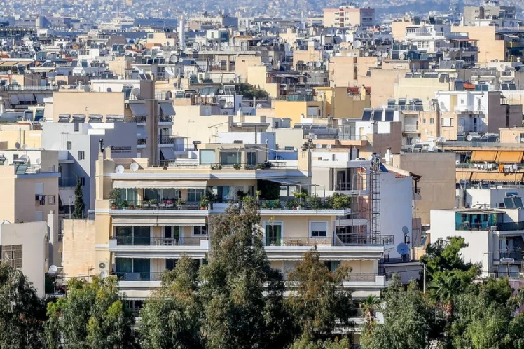 Στο παιδικό δωμάτιο μέχρι τα 34 τους οι νέοι στην Ελλάδα – Τα στοιχεία της Eurostat
