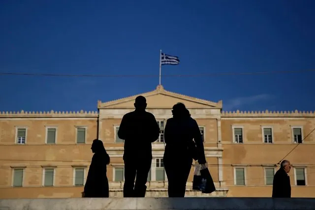 Θέματα πραγματικής πολιτικής