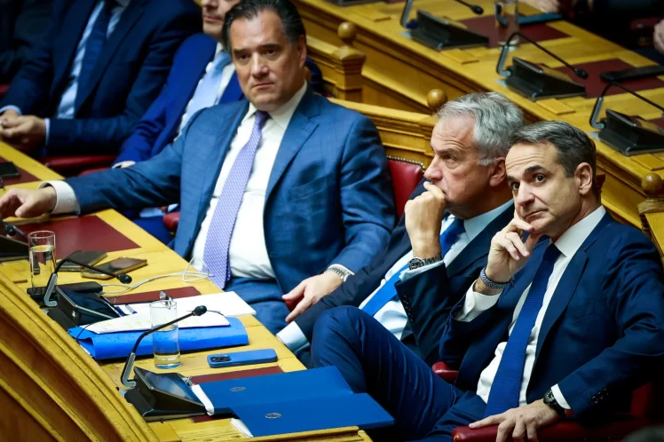Δούλοι, ράθυμοι κ.ο.κ.