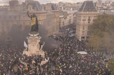 Από τη Γαλλία έως τις Ηνωμένες Πολιτείες και σε όλη την Ευρώπη: Ήρθε η ώρα για τον συντονισμό των ριζοσπαστικών κοινωνικών κινημάτων!