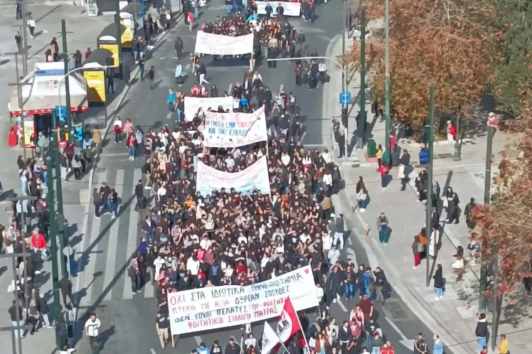 Πολιτικό Μέτωπο: Η αναγκαιότητα ενός συνεκτικού σχεδίου ανατροπής // του Χάρη  Παπαδόπουλου