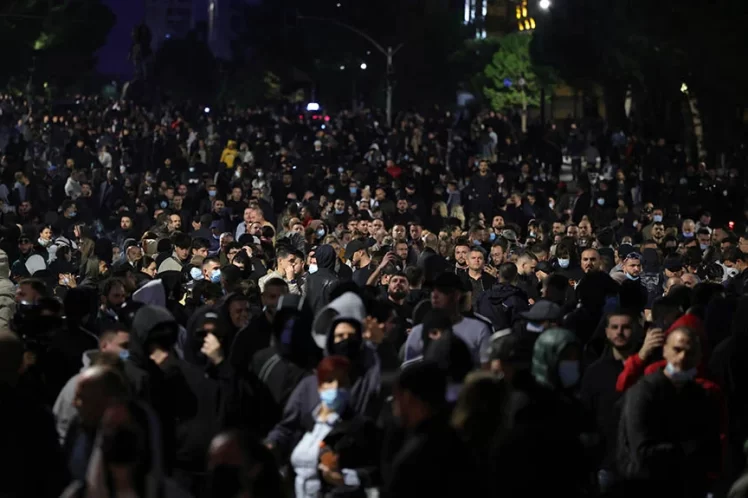 Αλβανίας παράδειγμα…